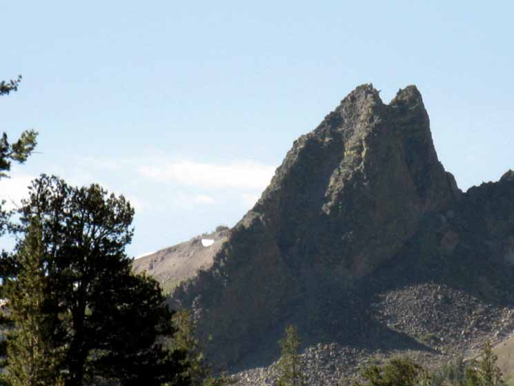 Sharktooth feature viewed approaching Wolf Creek.